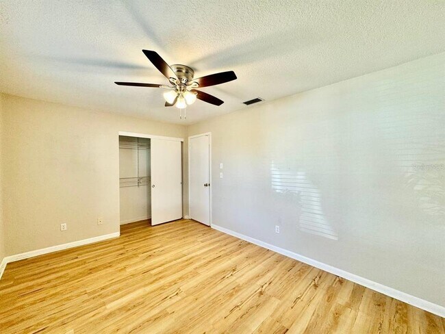 Building Photo - 3490 Mainlands Blvd S