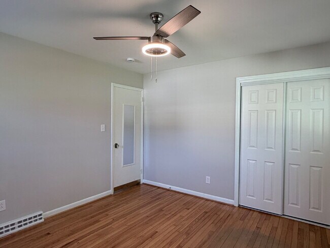 Building Photo - Updated 3BR Home in Beaver Lake | Fenced Yard, Garage, Covered Porch & Outdoor Fireplace | Pet Fr...