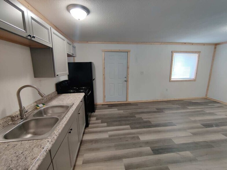 Building Photo - 2921 Glacier State Dr