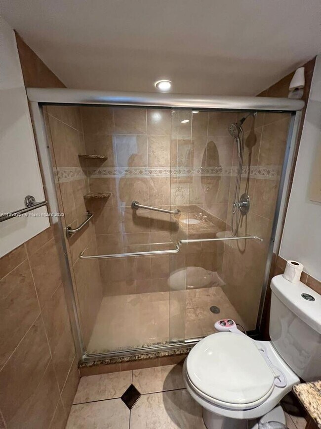 Building Photo - 1266 S Military Trail