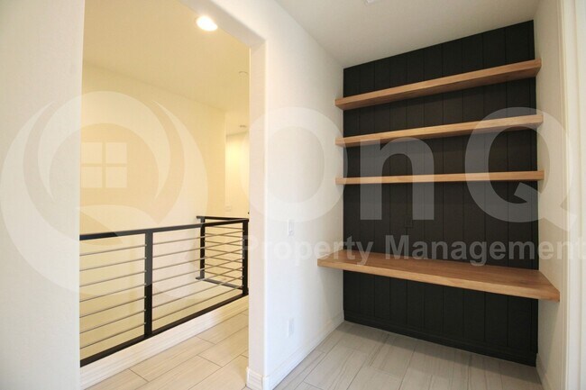Building Photo - 7330 E Vista Bonita Dr
