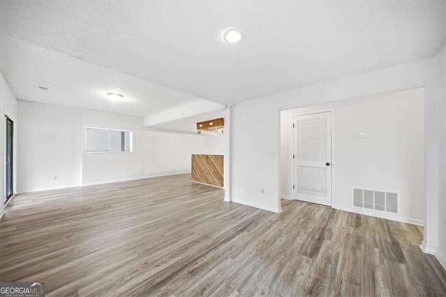 Building Photo - 530 Matterhorn Way