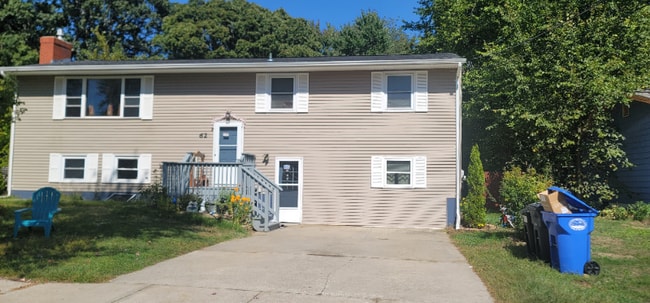 Building Photo - 62 Venus Ave