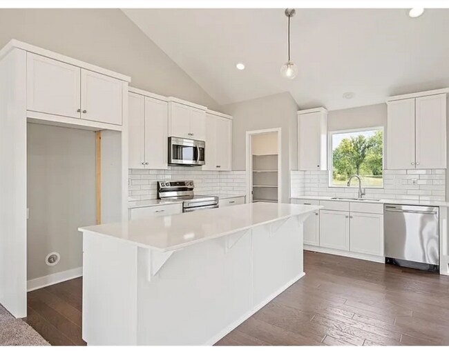 Building Photo - 3545 Corbin Dr