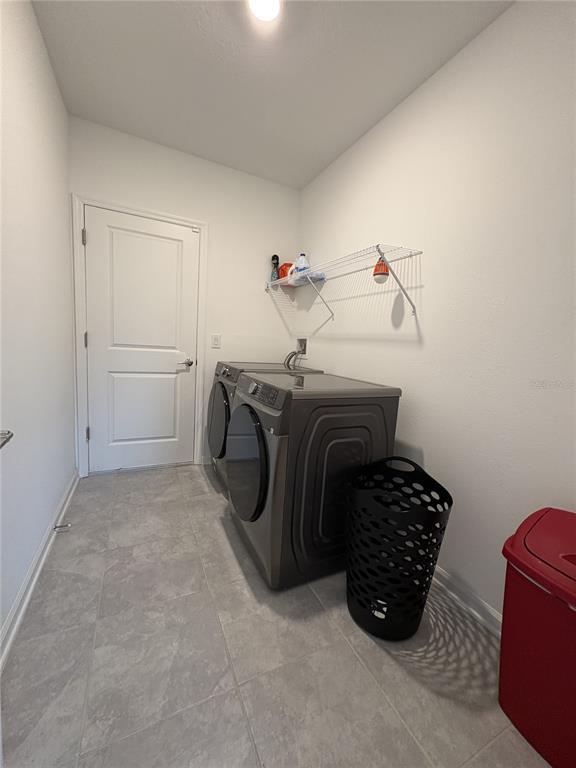 Building Photo - 748 Trotters Dr