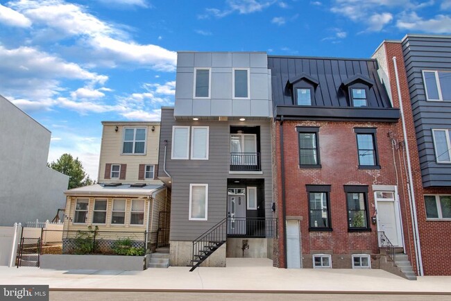 Building Photo - 1214 E Fletcher St