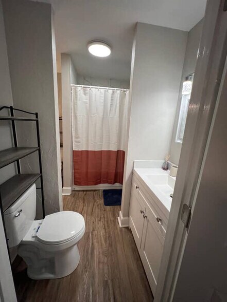 Building Photo - 2328 Skyland Dr