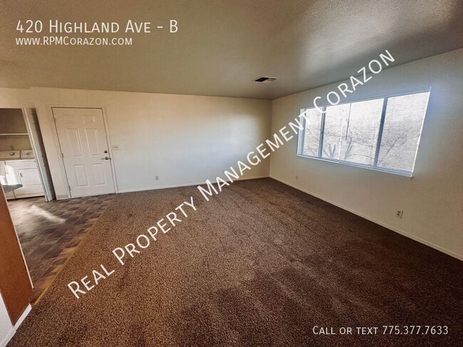 Building Photo - Upstairs Two Bedroom, Two Bathroom Apartme...