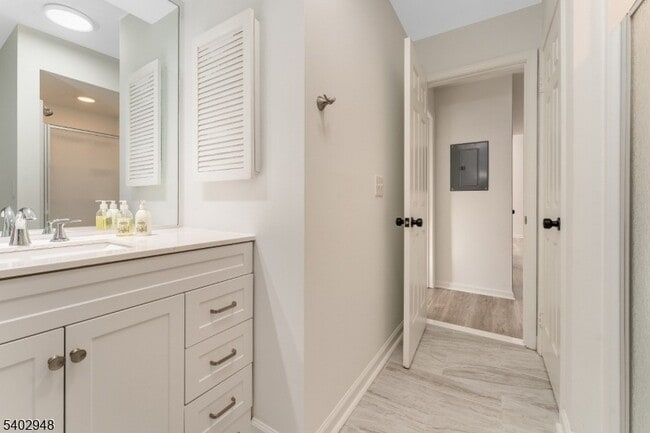 Building Photo - 48 Westchester Terrace