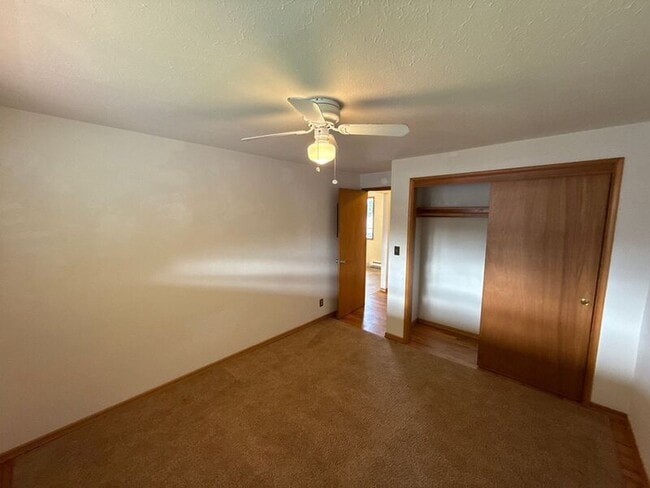 Building Photo - 1161 Howard St SE