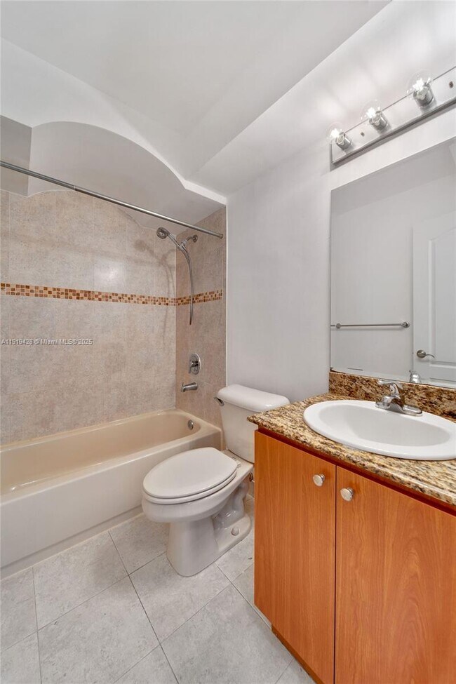 Building Photo - 3245 Virginia St