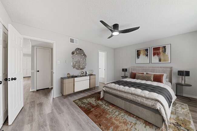 Building Photo - 2679 Gessner Rd