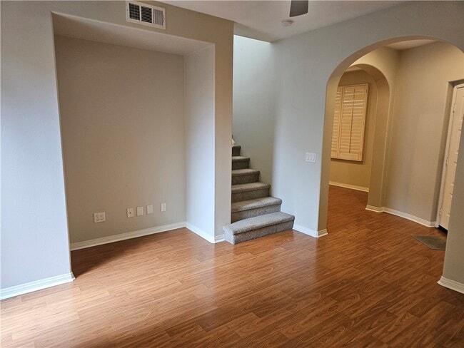 Building Photo - 16090 Valley Oak Dr