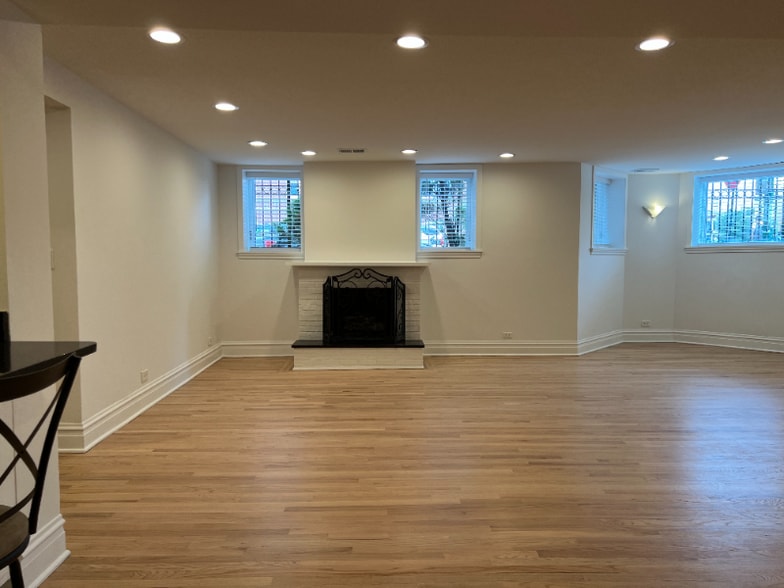 Building Photo - 2556 N Kedzie Blvd