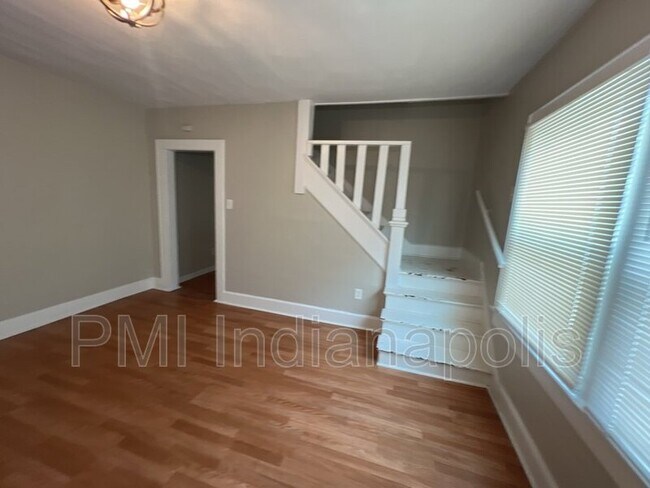 Building Photo - 310 N Riley Ave