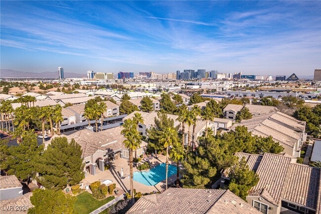 Building Photo - 5055 W Hacienda Ave