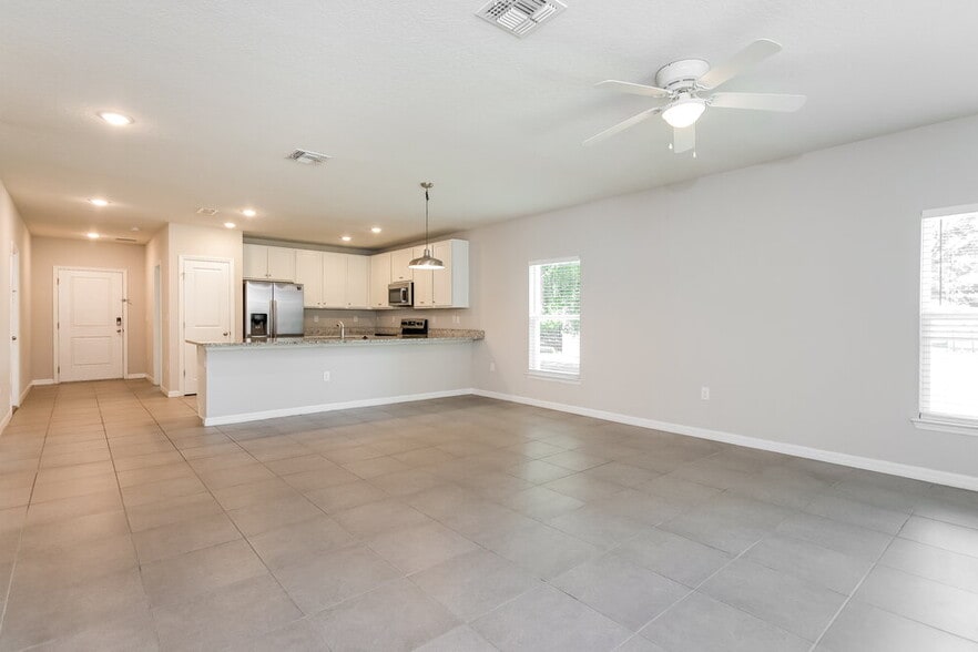 Building Photo - 1013 Coatbridge Dr