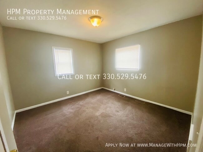 Building Photo - 1631 Bryan Ave SW