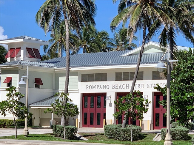 Building Photo - 3205 SE 7th St