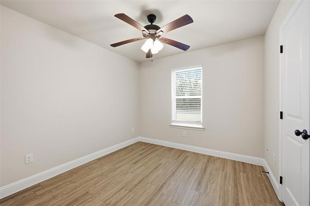 Building Photo - 230 E Johnson St