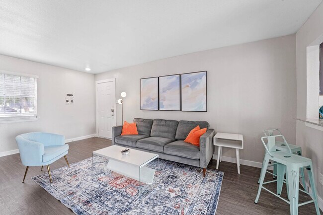 Building Photo - 2215 Town Lake Cir