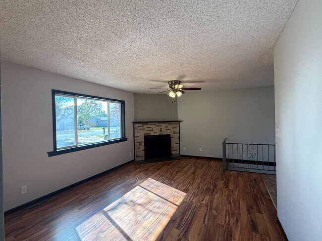 Building Photo - 5902 W Franklin St