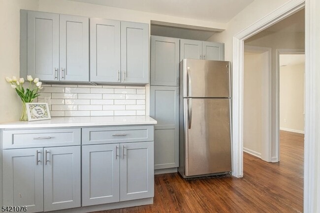 Building Photo - 116 Franklin St