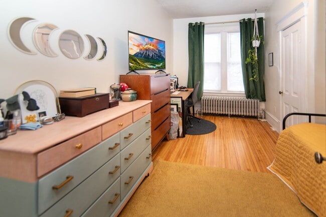 Building Photo - 419 W Franklin Ave