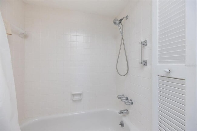 Building Photo - 649 S Tamiami Trl