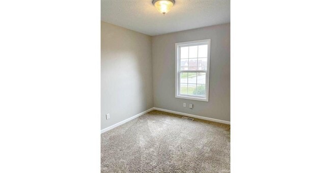 Building Photo - 10649 Midway Dr