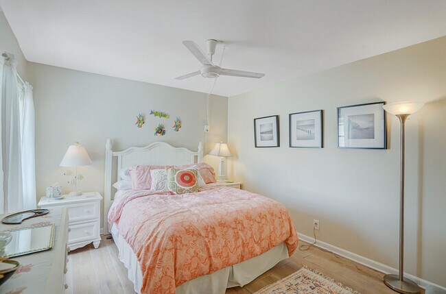 Building Photo - 1007 Ocean Dunes Cir