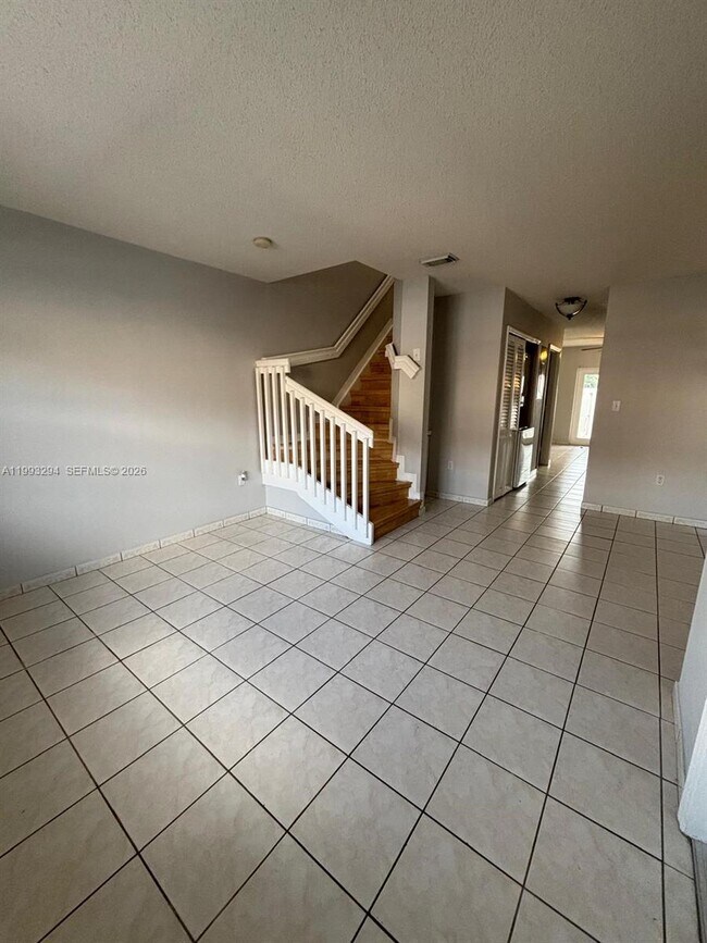 Building Photo - 6272 SW 139th Ave