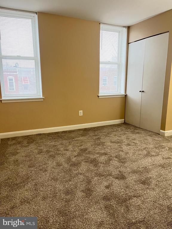 Building Photo - 516 N Patterson Park Ave