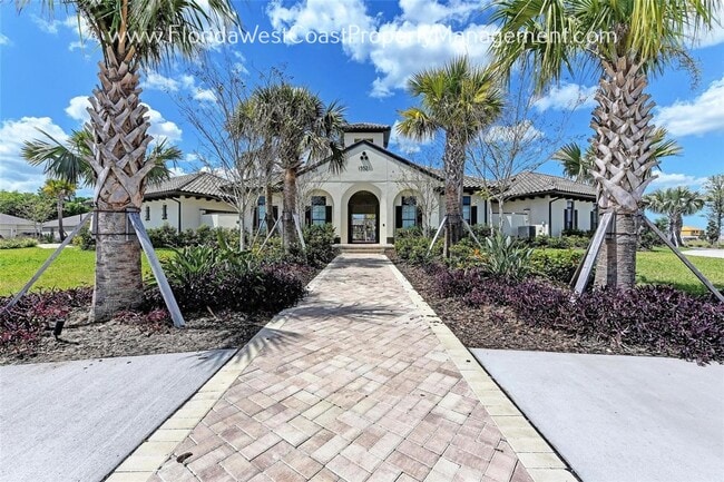 Building Photo - GORGEOUS DEL TIERRA HOME WITH FENCED YARD! 3 BED/2 BATH AMAZING KITCHEN! MAY MOVE IN !