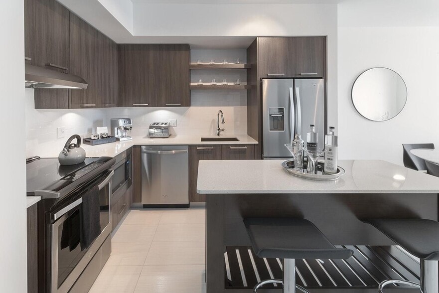Primary Photo - Solitair Brickell Apartments