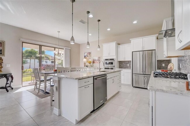 Building Photo - 11655 Meadow Grove Cir