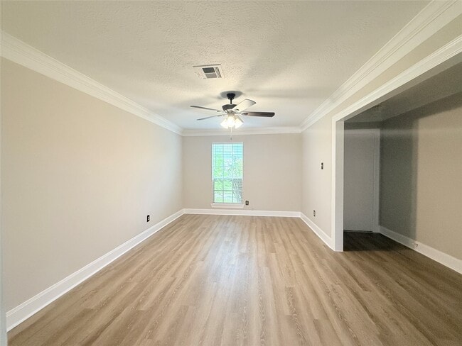 Building Photo - 6387 S Briar Bayou Dr