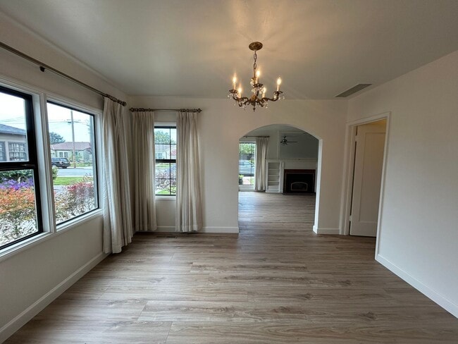 Building Photo - 2BR/ 1BA House In South Salinas