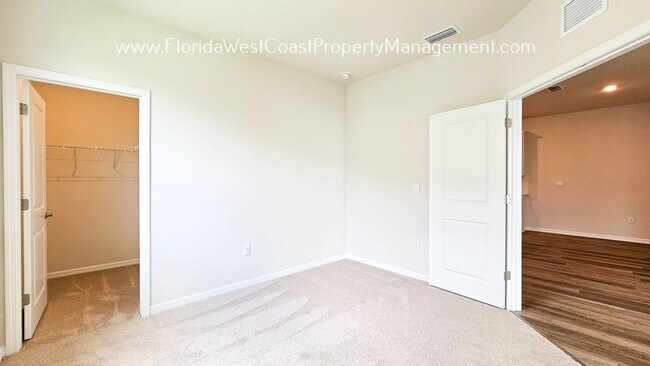 Building Photo - BRAND NEW! OUTSTANDING 3 BED/2 BATH VILLA ...