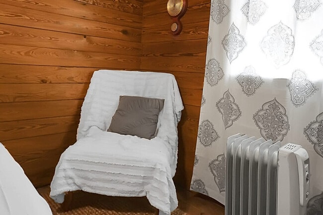 Building Photo - 7951 Doar Rd