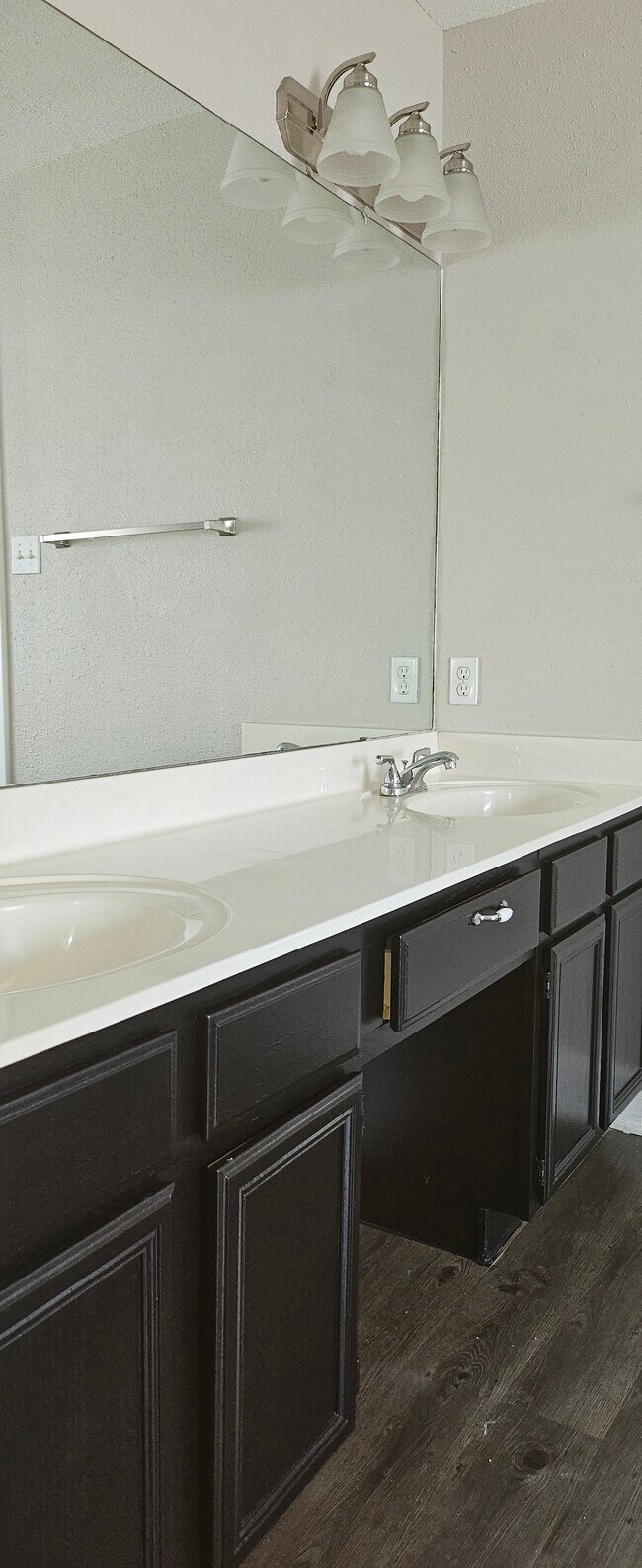 Building Photo - 2515 Eastwood Ln