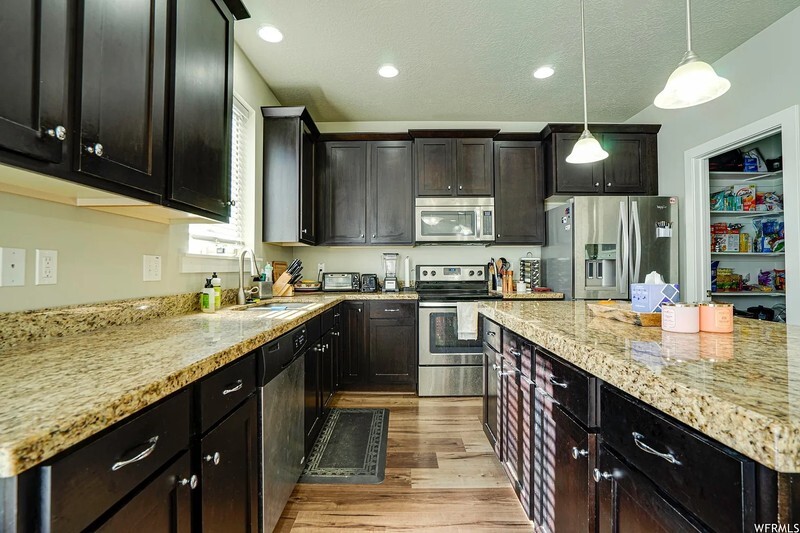 Building Photo - 789 Star Spangled Dr