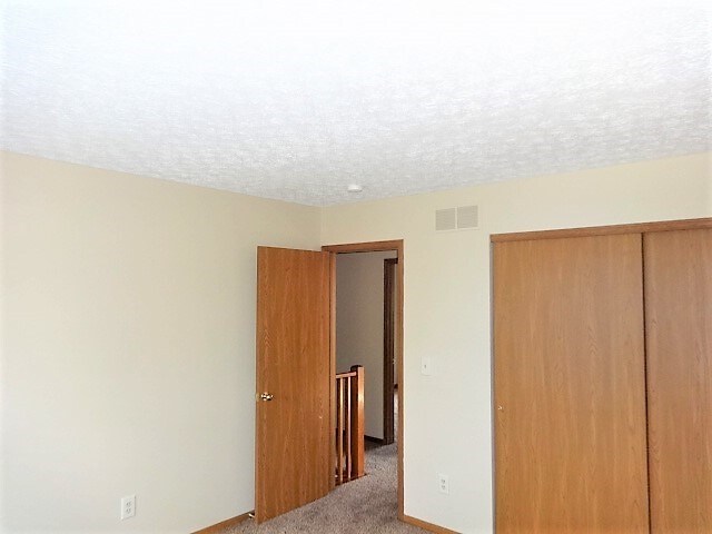 Building Photo - 5100 Renmill Dr