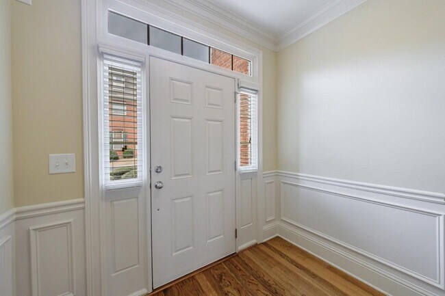 Building Photo - 10293 Midway Ave