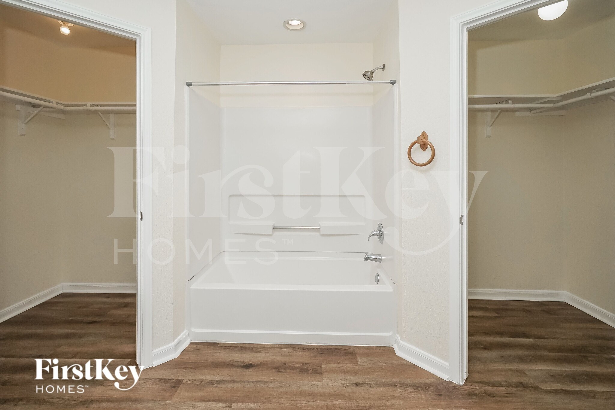 Building Photo - 113 Ocotillo