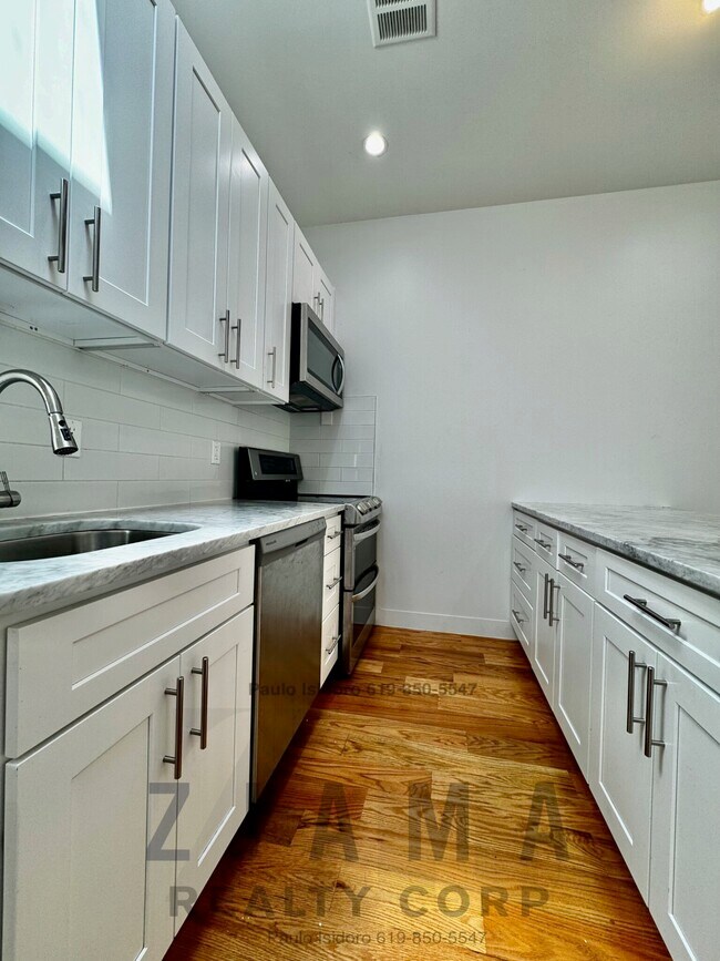 Building Photo - 595 Eastern Pkwy