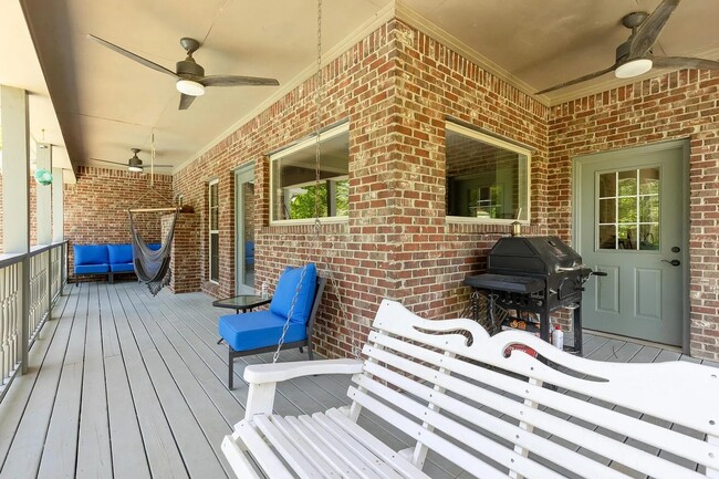 Building Photo - 104 Heartwood