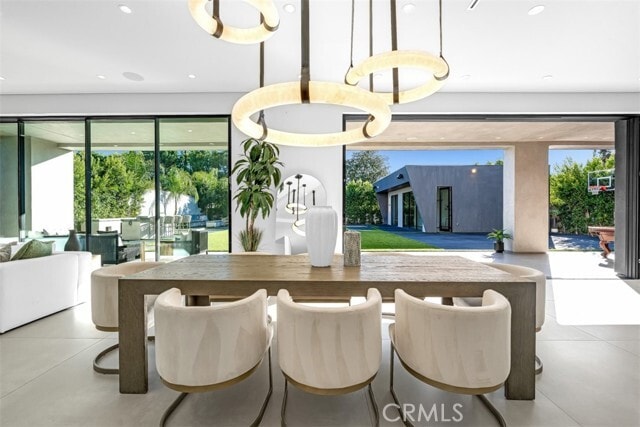 Building Photo - 13016 Chandler Blvd