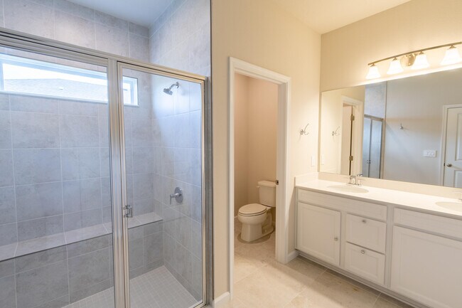 Building Photo - 4389 Lago Cir