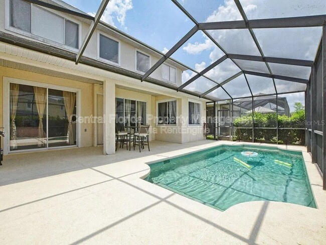 Building Photo - 2937 Sunset Vista Blvd